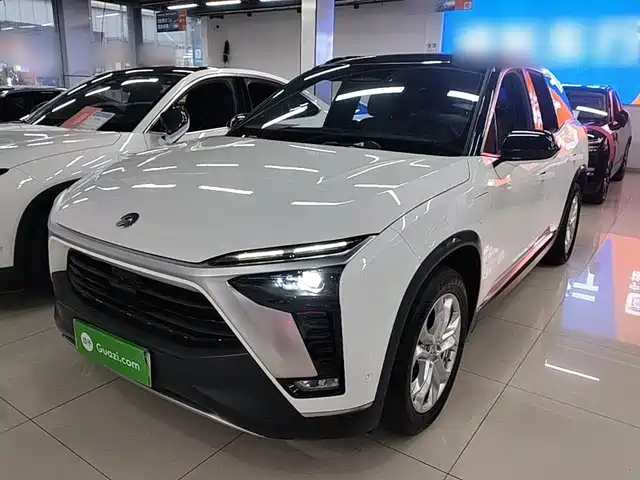 NIO ES8 2022 75kWh 7-Seater Edition