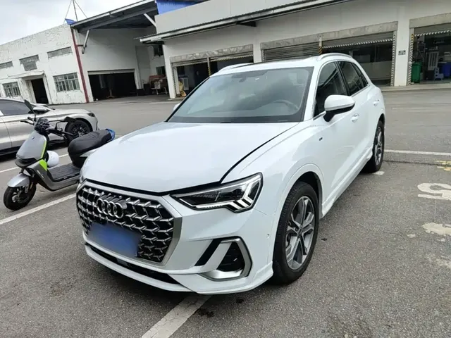 Audi Q3 2024 40 TFSI Fashion Sport