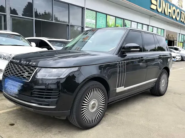 Land Rover Range Rover 2022 3.0 L6 360PS Heritage Edition