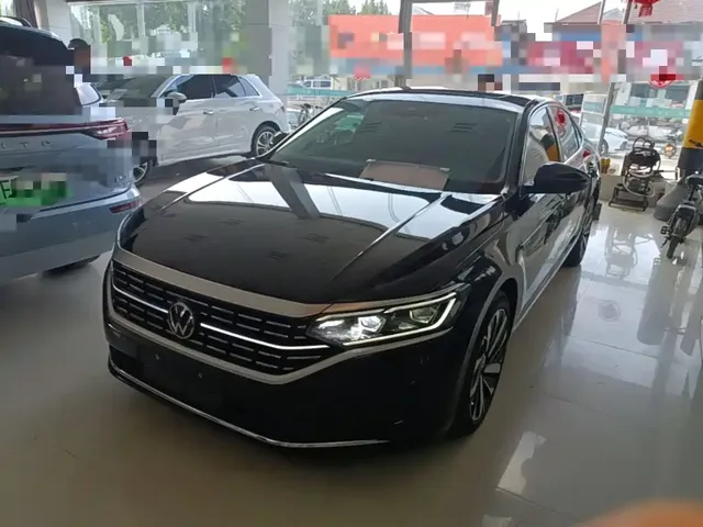 Volkswagen Passat 2024 380TSI Luxury