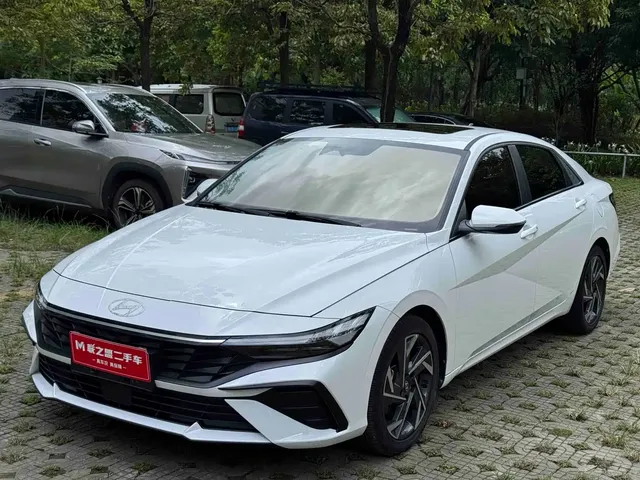 Hyundai Elantra 2023 Model 1.5L CVT LUX Premium Edition