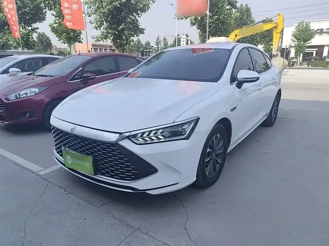 BYD Qin PLUS 2024 Glory Edition DM-i 55KM Leading