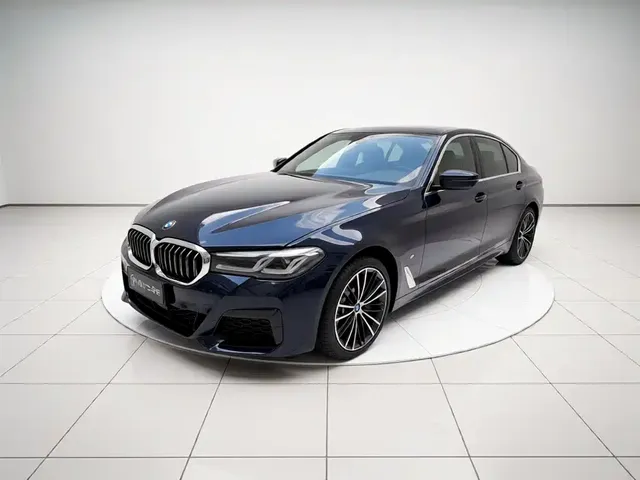 BMW 5 Series 2022 Model Second Facelift 530Li Leading M Sport Package