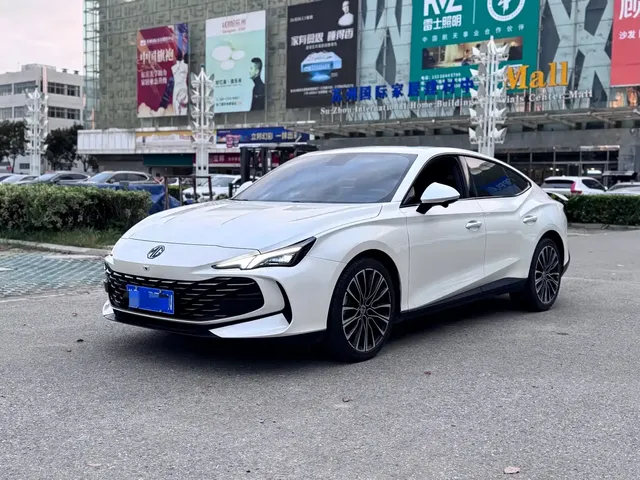 MG 7 2023 2.0T Automatic Hunting Beauty Premium Edition