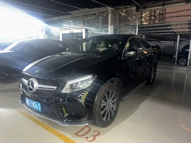 Mercedes-Benz GLE Coupe 2017 GLE 320 4MATIC Coupe SUV