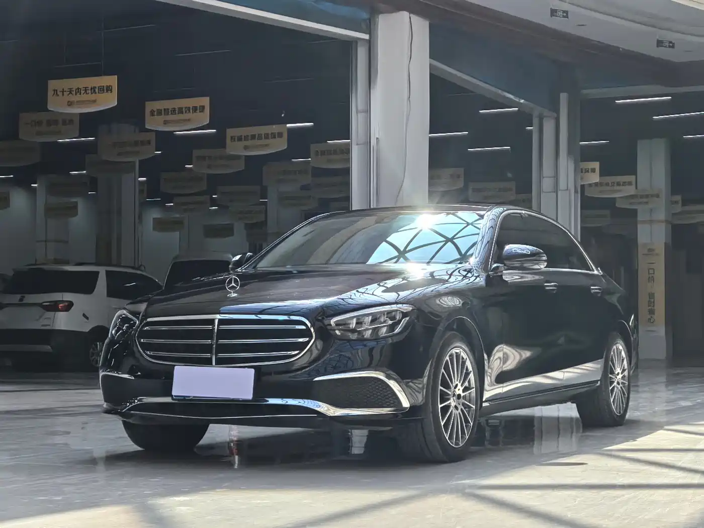 Mercedes-Benz E-Class 2023 E 260 L