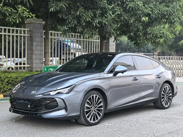 MG 7 2023 2.0T Automatic Hunting Beauty Luxury Edition