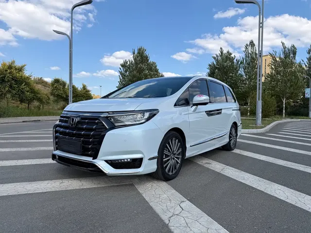 Honda Elysion 2024 2.0L e:HEV Supreme Edition