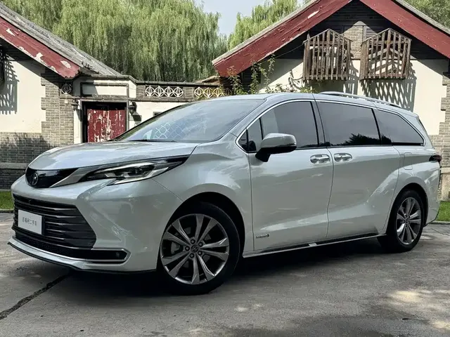 Toyota Sienna 2021 2.5L Hybrid Premium Edition