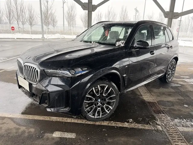 BMW X5 2025 Model xDrive 40Li M Sport Blackout Package