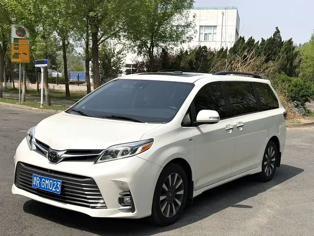Toyota Sienna 2015 3.5L 4WD L