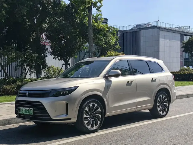 AITO Wenjie AITO M7 2022 1.5T RWD Comfort Edition