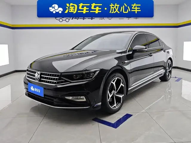 Volkswagen Magotan 2023 2 Million Units Anniversary Edition 330TSI DSG Leading Type