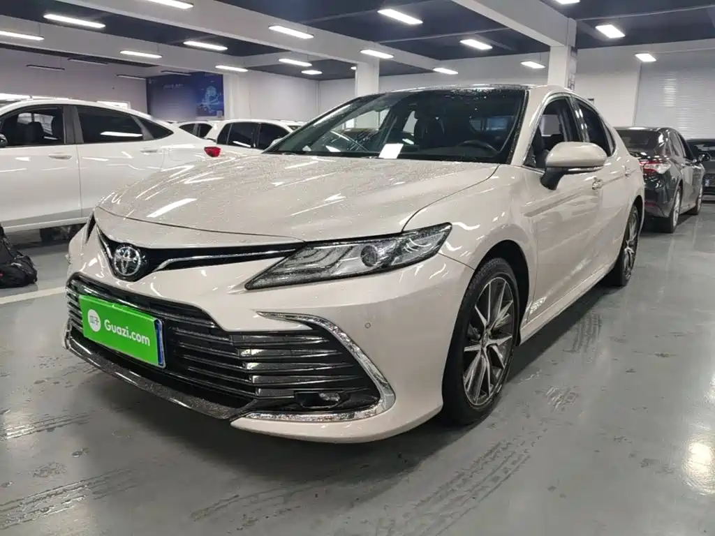 Toyota Camry 2021 2.5G Luxury Edition