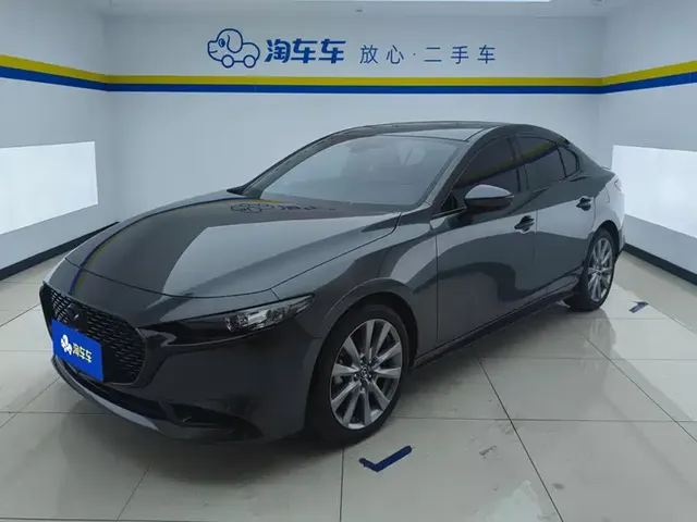 Mazda 3 Axela 2023 2.0L Auto Zhiya