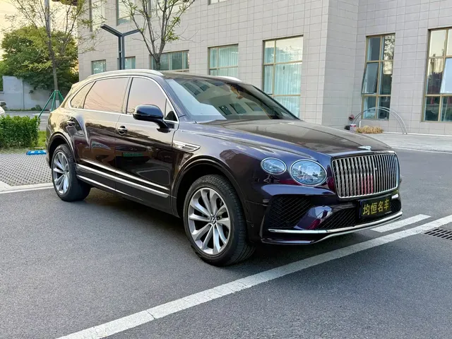 Bentley Bentayga 2023 4.0T V8 Long Wheelbase Version