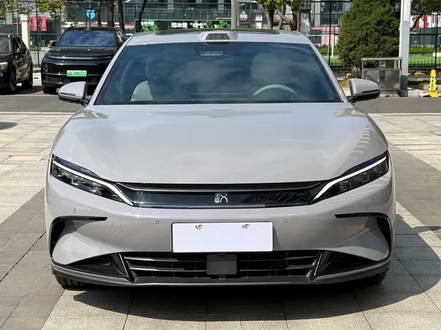 BYD Han 2025 DM-i 125KM LiDAR Smart Driving