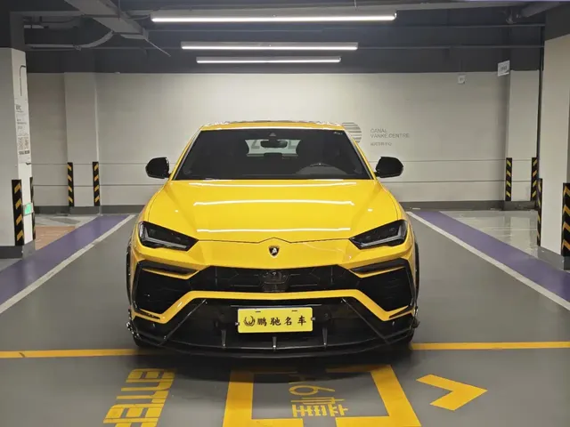 Lamborghini Urus 2021 4.0T V8