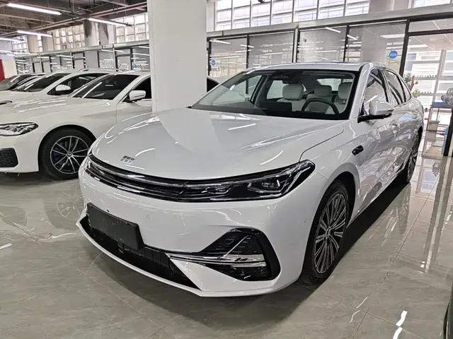Geely Galaxy A7 2025 EM-i