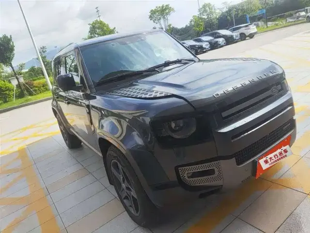 Land Rover Defender 2023 Facelift 110 3.0T P400 X-DYNAMIC HSE
