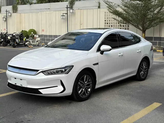 BYD Qin PLUS 2021 EV 400KM Luxury Model