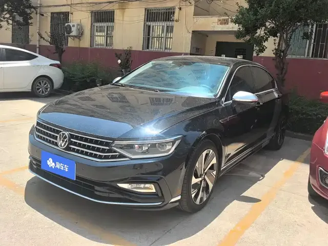 Volkswagen Magotan 2023 2 Million Units Anniversary Edition 330TSI DSG Leading Type