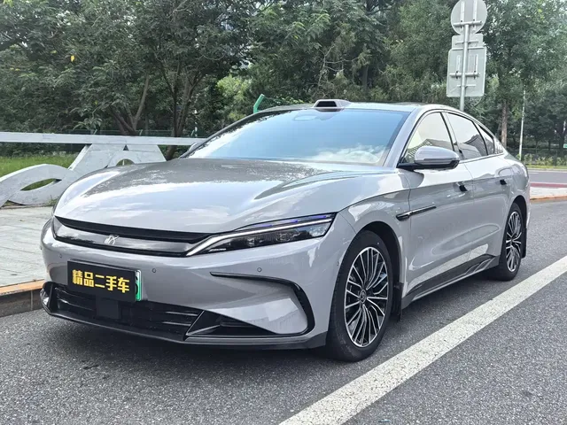 BYD Han 2025 DM-i 125KM LiDAR Smart Driving