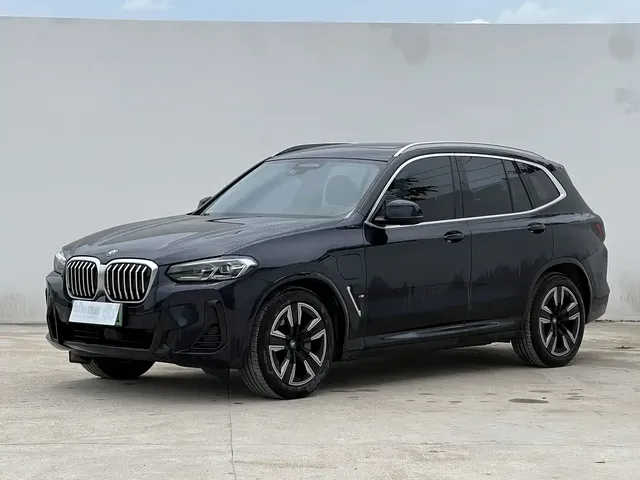 BMW iX3 2022 Facelift Leading Model