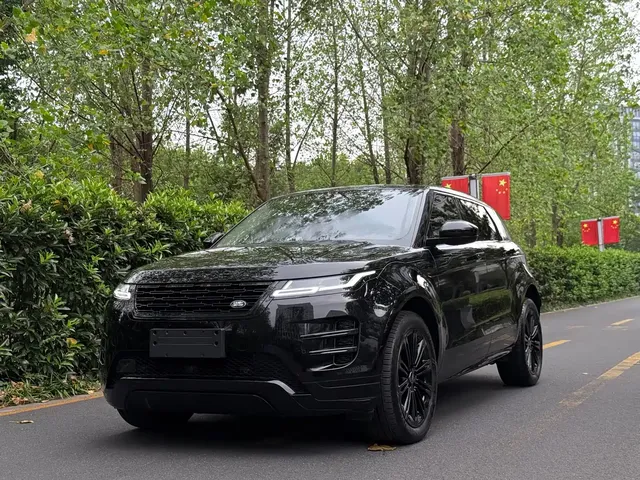 Land Rover Range Rover Evoque 2024 Range Rover Evoque L 249PS Light Master Edition