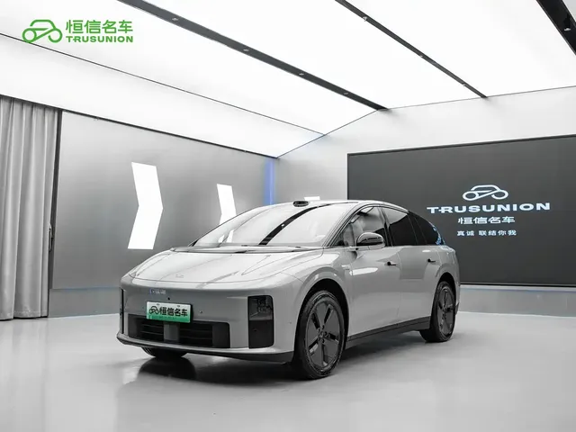 Li Auto i6 2025 2WD Base Model