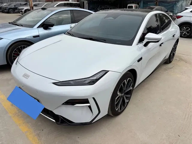 Geely Galaxy E8 2025 700km Long Voyage Smart Drive Edition
