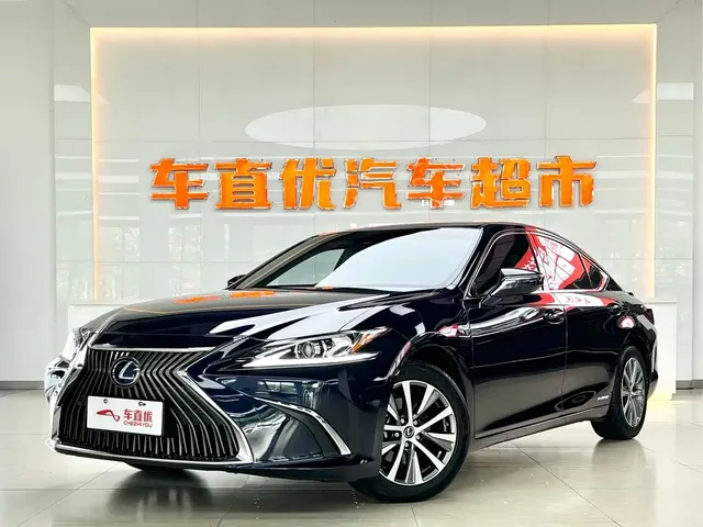 Lexus ES 2021 300h Excellence Edition