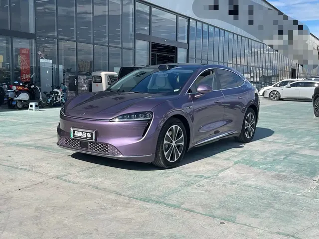 Zhijie Luxeed R7 2025 Extended Range 251km Max