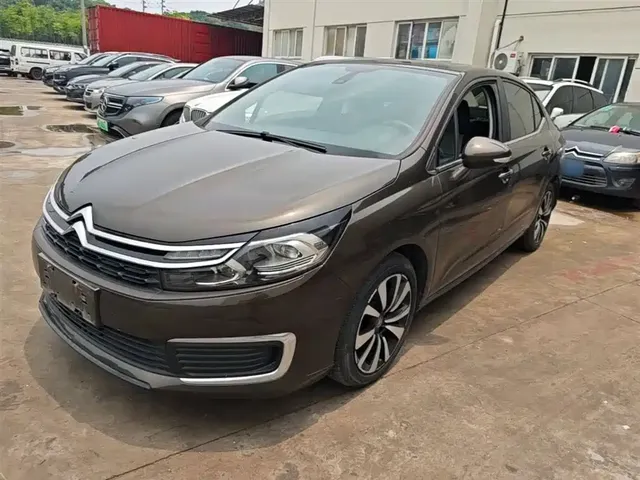 Citroën C4L 2019 350THP Auto Elite Type