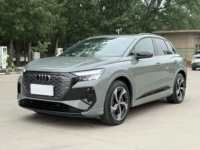 Audi Q4 e-tron 2023 50 e-tron quattro Creation Edition
