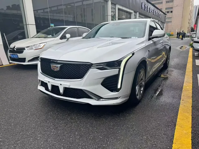 Cadillac CT4 2020 28T Fashion Edition