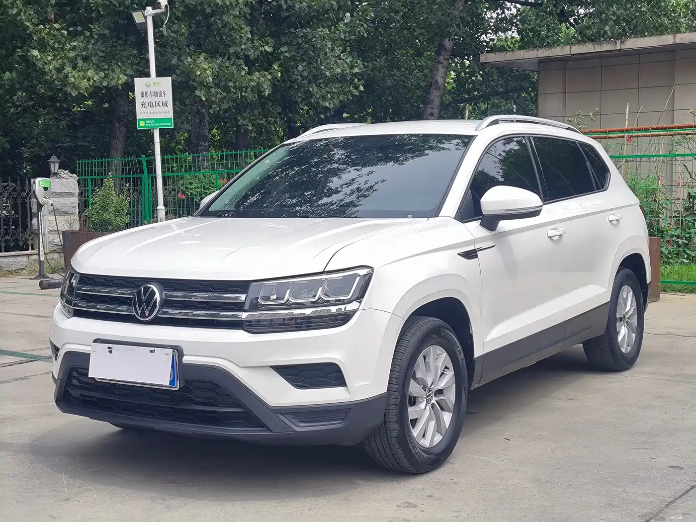 Volkswagen Tharu 2021 Model 280TSI 2WD Trend Edition