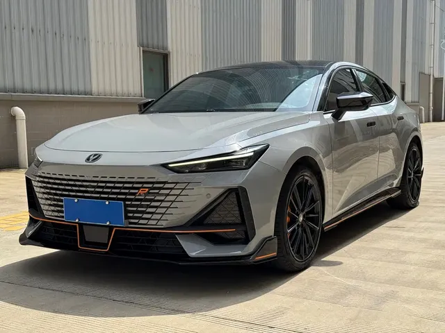 Changan UNI-V 2022 1.5T Premium Model
