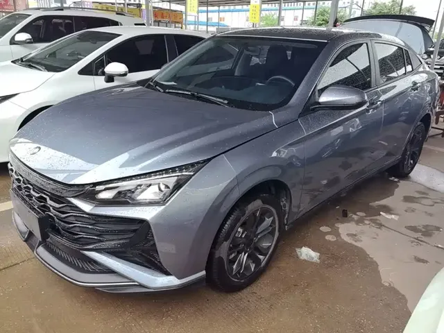 Dongfeng Aeolus Yixuan 2025 1.5L Auto Luxury