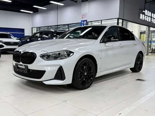 BMW 1 Series 2022 120i M Sport Shadow Edition