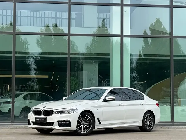 BMW 5 Series 2018 525Li M Sport Package