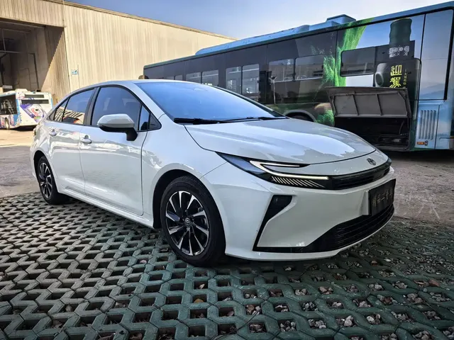 Toyota Corolla 2026 Model 1.8L Smart Hybrid Pioneer Edition