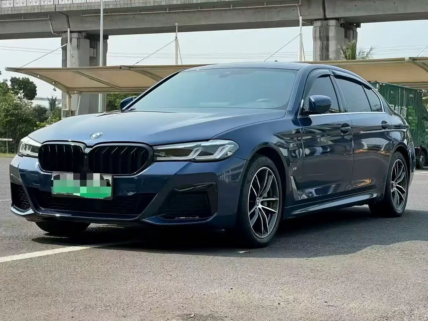 BMW 5 Series New Energy 2021 535Le M Sport Package