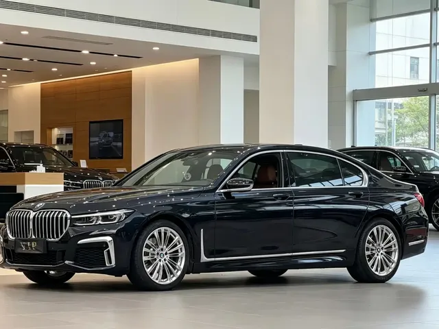 BMW 7 Series 2021 Model 730Li M Sport Package