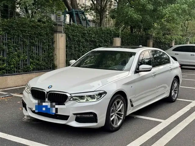BMW 5 Series 2018 525Li M Sport Package
