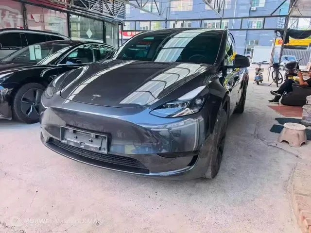 Tesla Model Y 2024 Rear-Wheel Drive Version