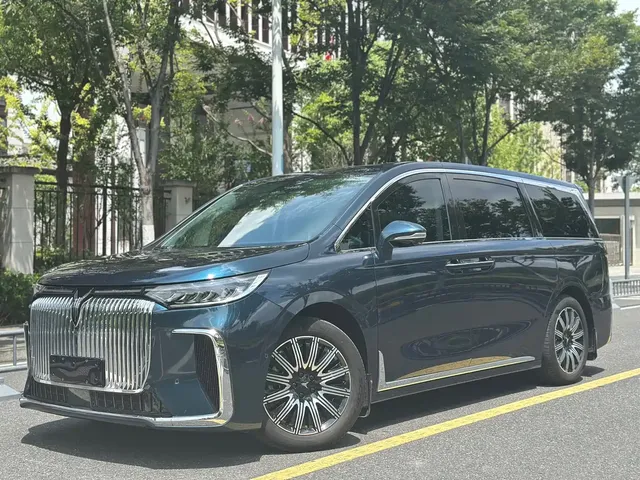 Voyah Auto Voyah Dreamer 2025 EV 4WD Kunpeng Premium Edition