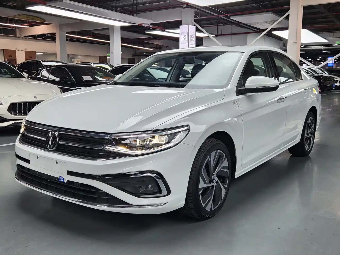 Volkswagen Bora 2024 300TSI DSG Premium Ride Edition