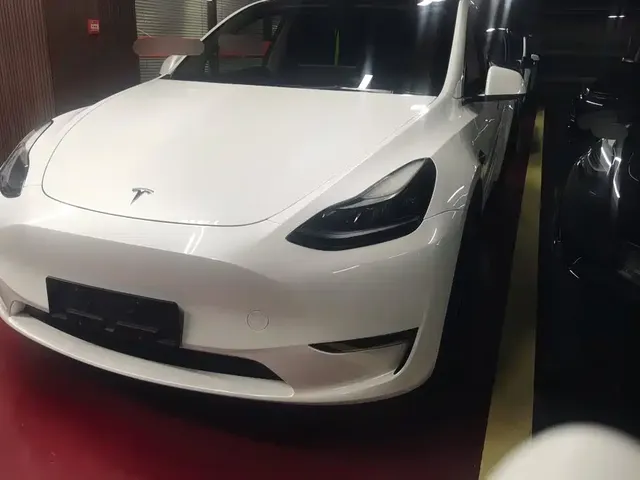 Tesla Model Y 2024 Long Range AWD