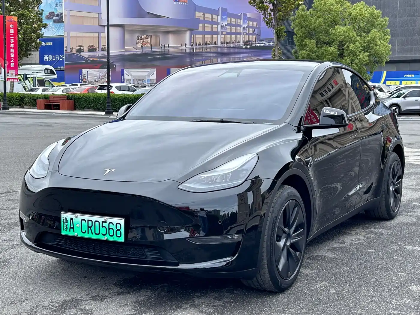Tesla Model Y 2023 Long Range All-Wheel Drive Edition
